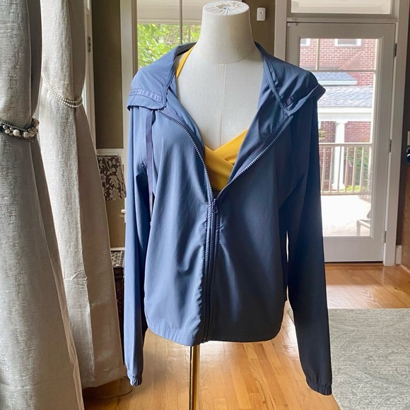 239 Victoria's Secret Windbreaker Gray high low Medium LAST CHANCE - Picture 3 of 14